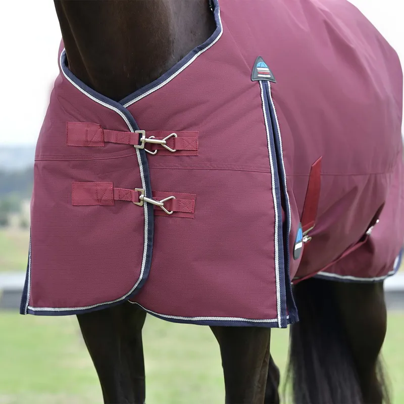 WeatherBeeta ComFiTec Essential 0g Standard Turnout Blanket - Burgundy-2