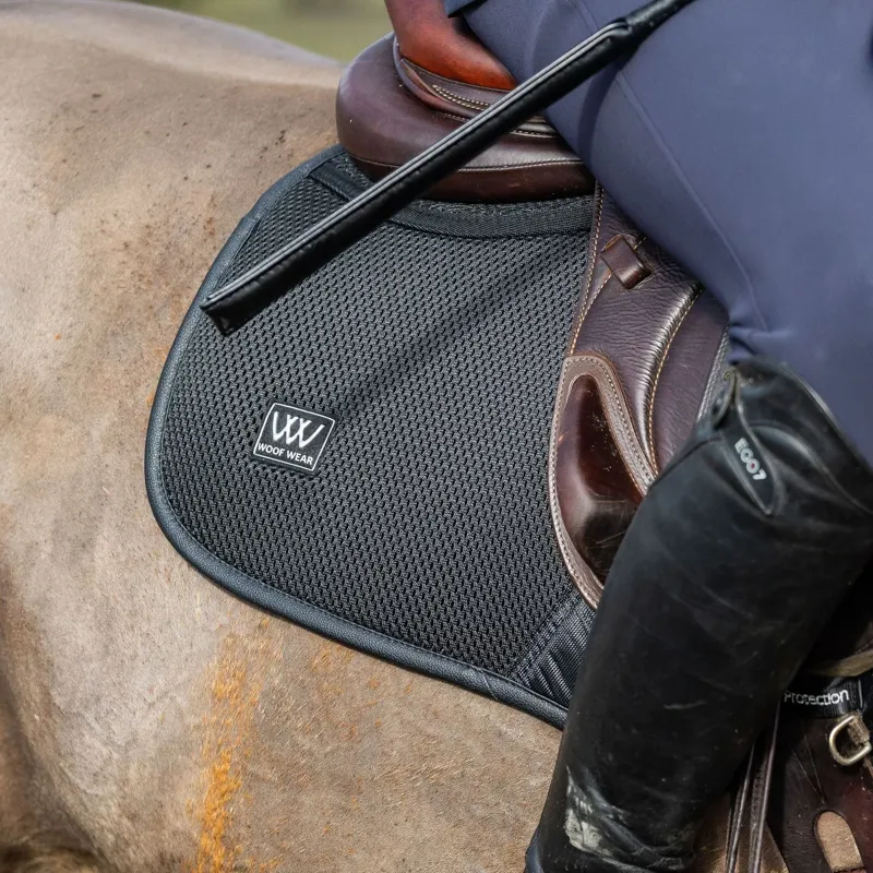 Woof Wear iVent Close Contact Saddle Pad - Black-3