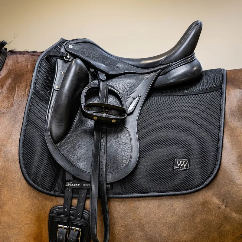 Woof Wear iVent Dressage Saddle Pad - Black-4